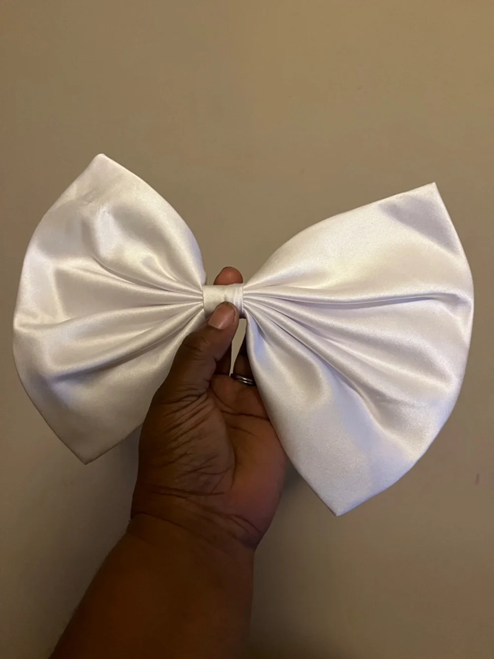 Satin Detachable Bow - White - Picture 2 of 4